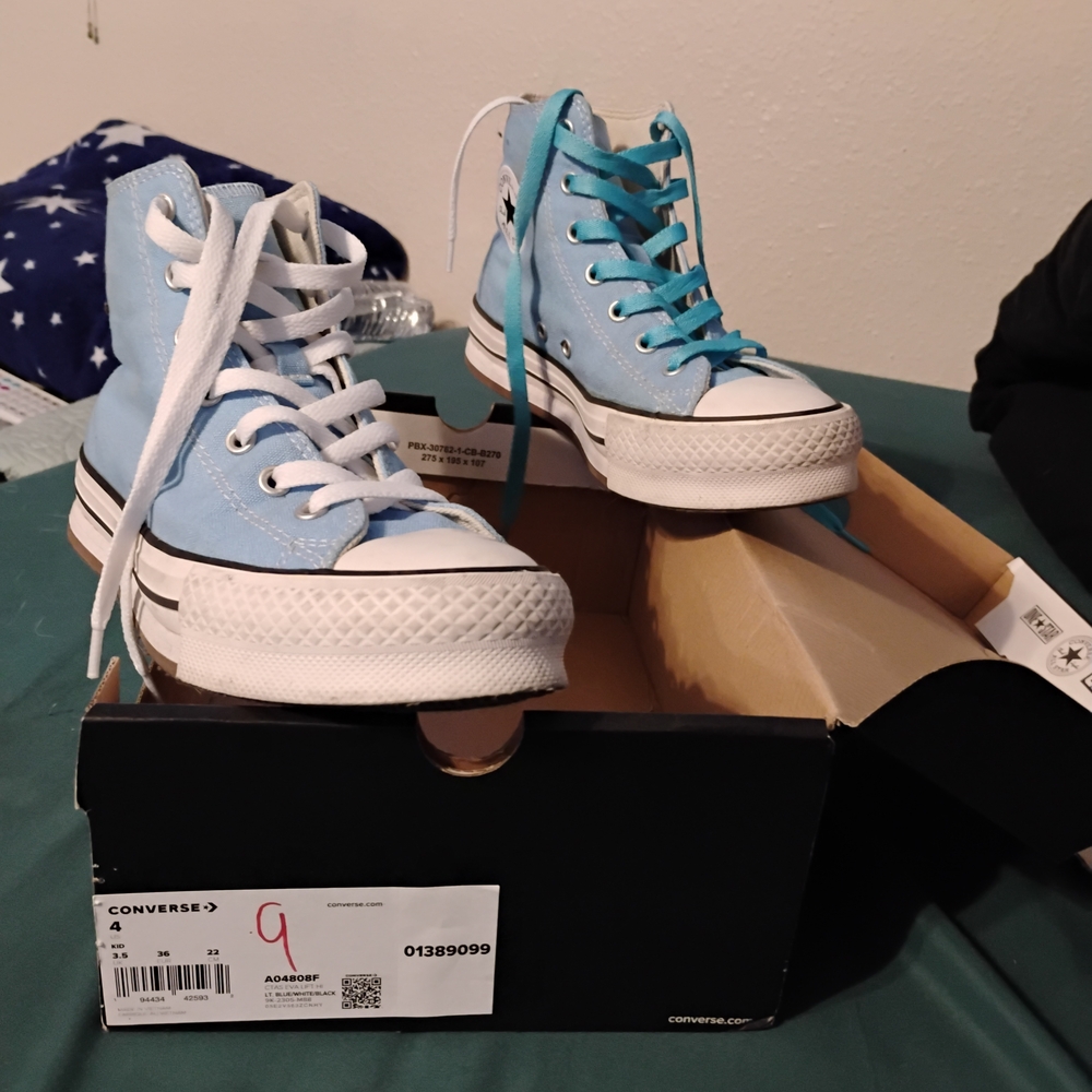 Converse Women's Blue High-Top Sneakers size 6 women's and men's 4 and eur 36